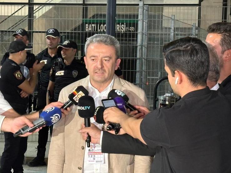 Galatasarayda istifa beklentisi 3 isim birden...