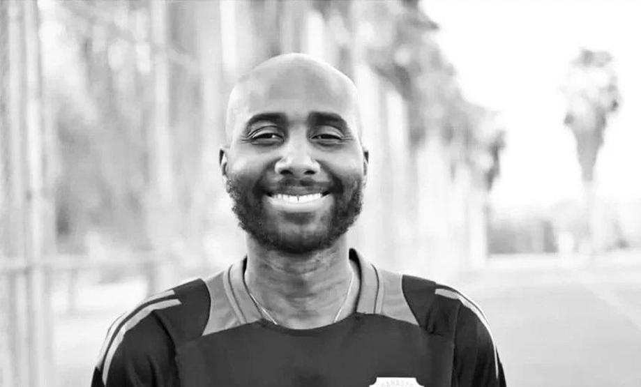 Sol Bambanın vefatı futbol dünyasını yasa boğdu...