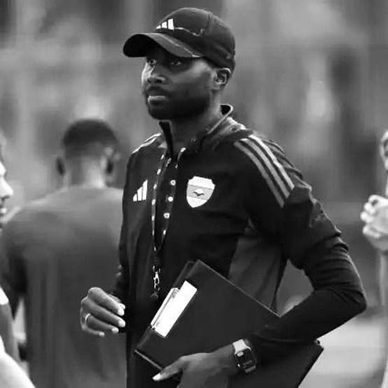 Sol Bambanın vefatı futbol dünyasını yasa boğdu...