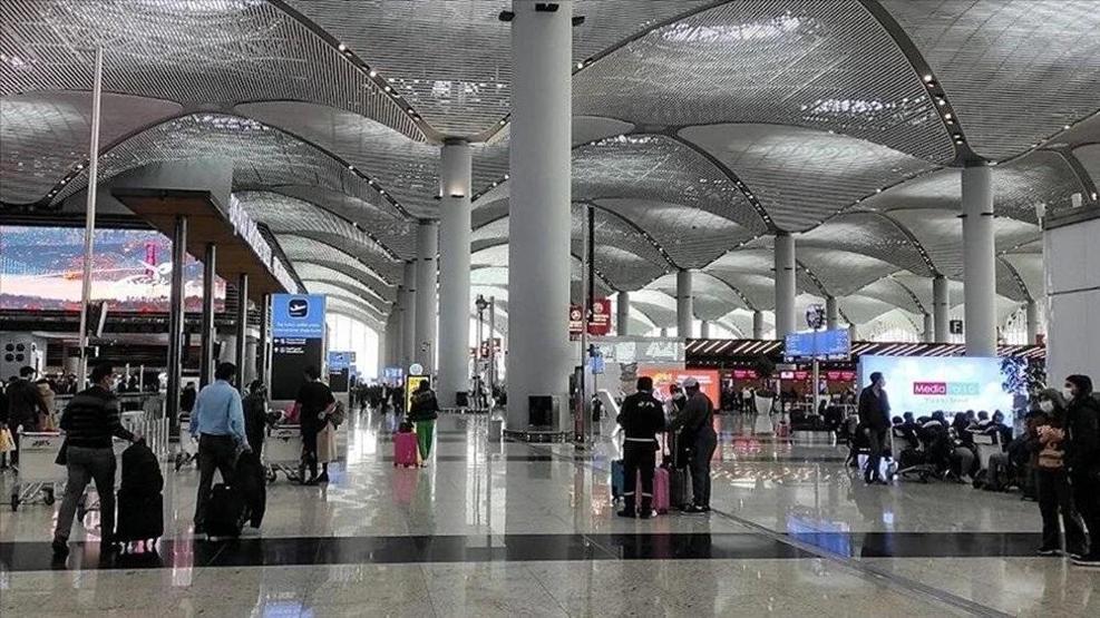 FATİH ÜREKE ŞOK SALDIRI Ortalık bir anda karıştı İstanbul Havalimanında birbirlerine girdiler’