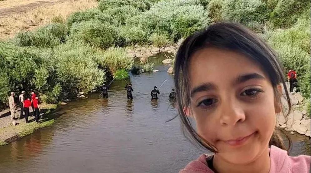ÜNLÜLER NARİNİN ÖLÜM HABERİNİN ARDINDAN İSYAN ETTİ: O daha bir çocuk ne istediniz