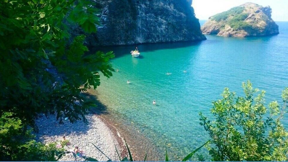 EYLÜL AYINI FIRSAT BİLEN TATİLCİLERİN YENİ ROTASI Ne Ege ne de Akdeniz Yılın ilk 8 ayında yaklaşık 700.000 turist ağırladı