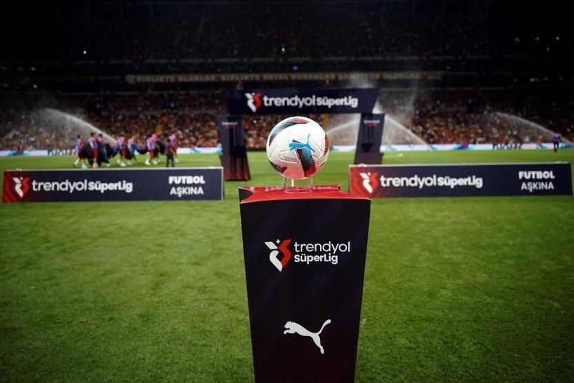 Derbi galibiyeti sonrası Süper Ligde dengeler değişti İşte şampiyonluğun favorisinin oranı...