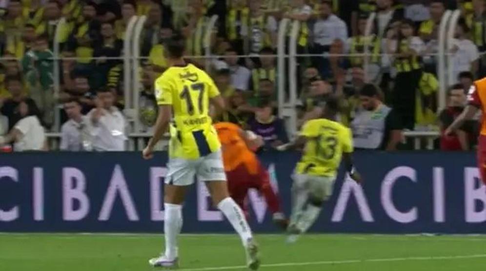 Fenerbahçe - Galatasaray maçındaki tartışmalı pozisyonlar değerlendirildi Eski hakemlerin yorumu ne Penaltı kararı doğru mu