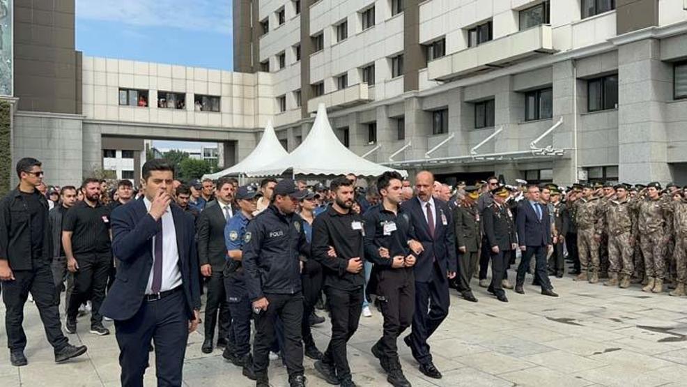 SON DAKİKA | Herkesin aklında aynı soru: Şeyda Yılmazı şehit eden katil 26 suç kaydı ile nasıl dışarıdaydı