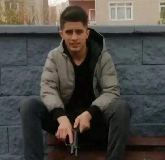 Ümraniyede polis memuru Şeyda Yıldırımı şehit eden katilin fotoğraf albümü: Uzun namlulu silahlar, lüks araçlar...