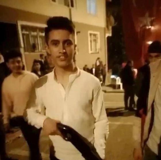 Ümraniyede polis memuru Şeyda Yıldırımı şehit eden katilin fotoğraf albümü: Uzun namlulu silahlar, lüks araçlar...