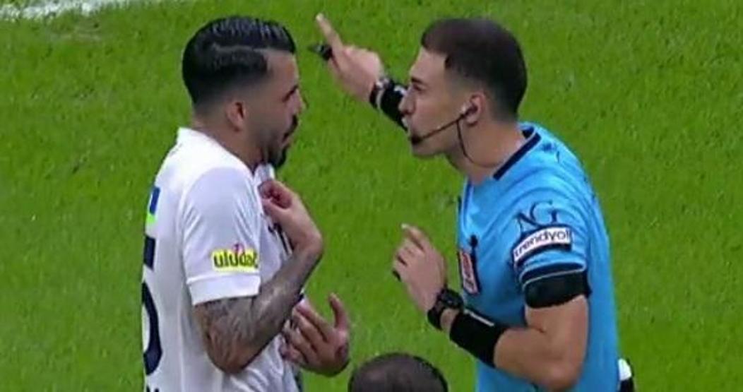 Galatasaray - Kasımpaşa maçındaki penaltı kararı doğru mu Elle oynama pozisyonu incelendi...