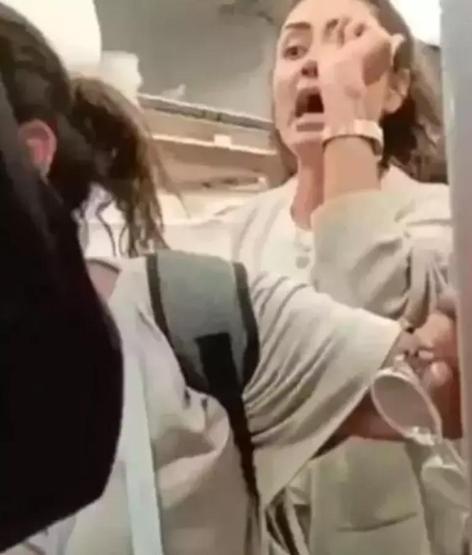 THY'de kara listeye al�nan Dilan ��tak'a e�i destek ��kt�