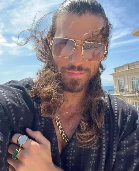 Can Yaman ile fotoğraf çektirmenin bedeli Ücreti dudak uçuklattı