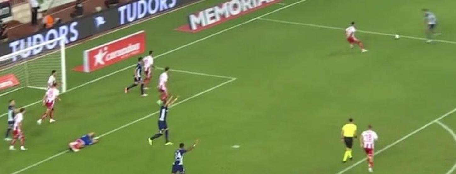 Mourinhodan laptop tepkisi Antalyaspor - Fenerbahçe maçında yaşanan tartışmalı pozisyonlar incelendi...