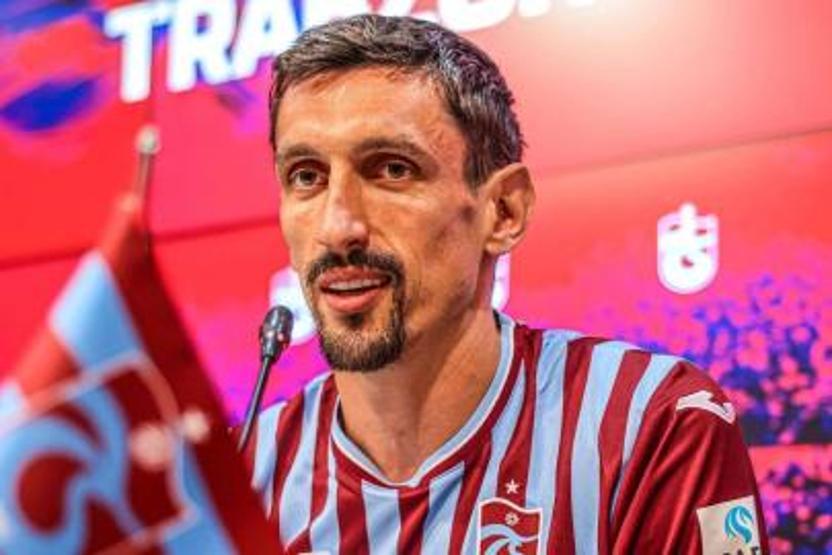 Trabzonsporun yıldız stoperi Stefan Savic, sakatlıklarla boğuşuyor