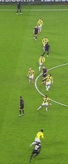 Samsunsporun golünde İrfan Can Kahveciye faul var mı Hakemler bu pozisyonu değerlendirdi...