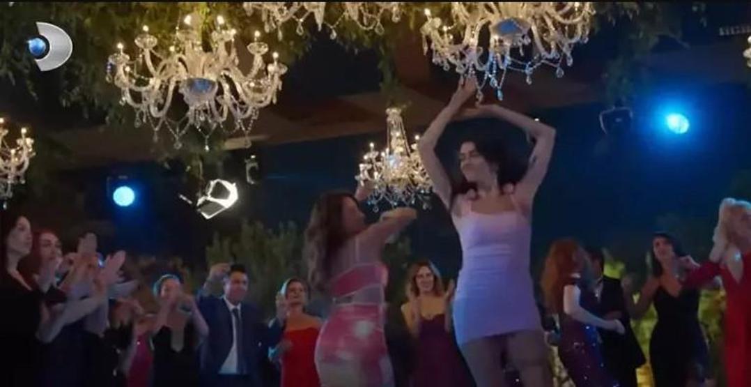 İnci Taneleri sosyal medyaya damga vurdu İşte Dilberin yeni dansı
