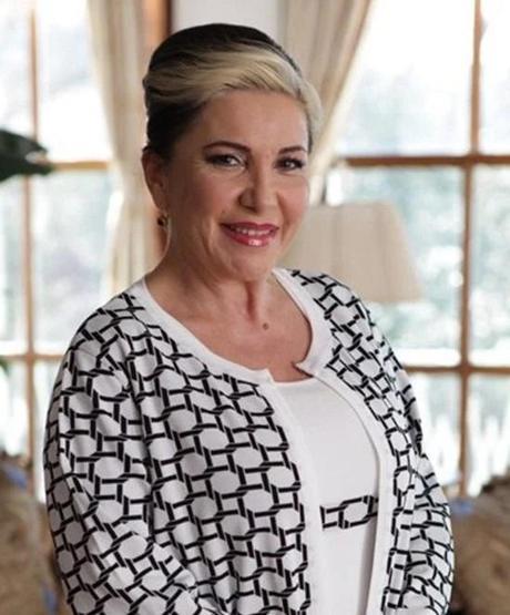 Sihirli Annemin Perihanı Gül Onatın yeni tarzı dikkat çekti EKRANLARA GERİ DÖNDÜ