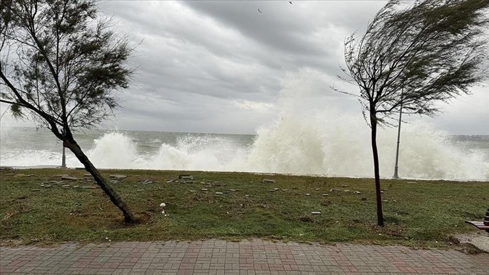 SON DAKİKA HABERLERİ | Dikkat Meteoroloji ve Valilik peş peşe uyardı: Çok kuvvetli olacak