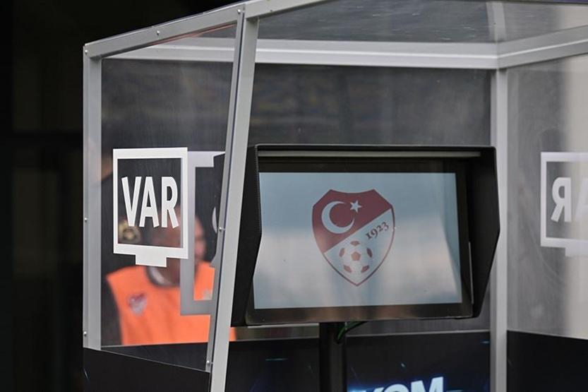 SON DAKİKA | Galatasaray, 46 pozisyonun VAR kayıtlarını istedi TFFye başvuru yapıldı...