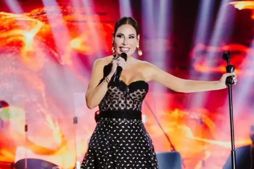 �ark�c� Linet'e h�rs�zl�k �oku! 'Bu bir ahlaks�zl�k'