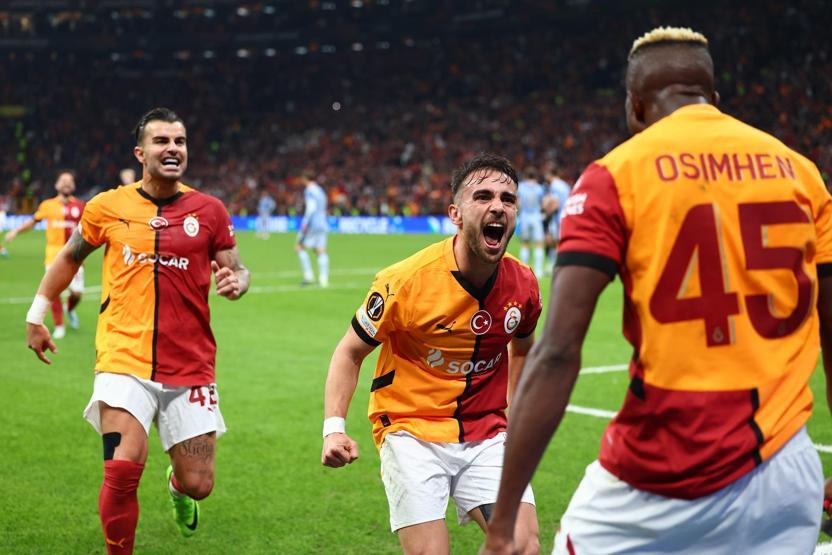 Galatasarayda Yunus Akgün görüşmelerinde menajer krizi