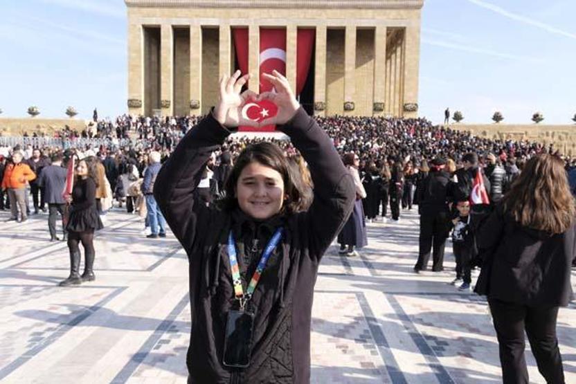 An�tkabir'e ziyaret�i ak�n�: 7'den 70'e Atat�rk'e �zlem!