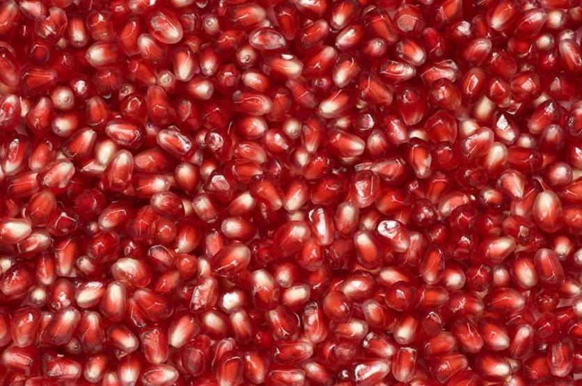 Meyvesi de kabuğu da çekirdeği de ilaç Hasarlı hücreleri yok ediyor, vücudu tepeden tırnağa yeniliyor... Faydası say say bitmiyor