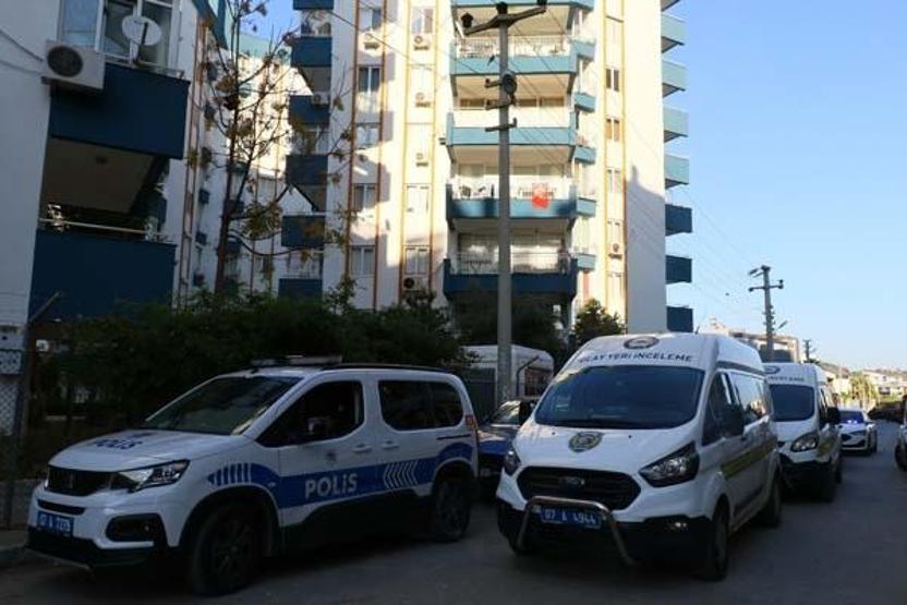 SON DAKİKA Antalyada İranlı 3 kardeş evde ölü bulunmuştu: Çarpıcı tepside kömür detayı 9 sayfalık not bırakmışlar...