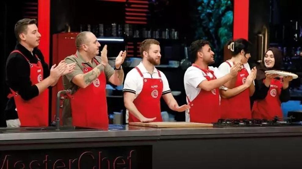 MasterChefte 3. eleme adayı belli oldu Onur böyle sitem etti: O KADAR DOKUNULMAZLIK ALDIK AMA BÖYLE HAREKETLER YAPMADIK
