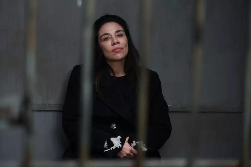 Yalan dizisinde Hazal ve Yusuf’un düğün gecesi kabusa döndü ZEHRA TERÖR ESTİRDİ