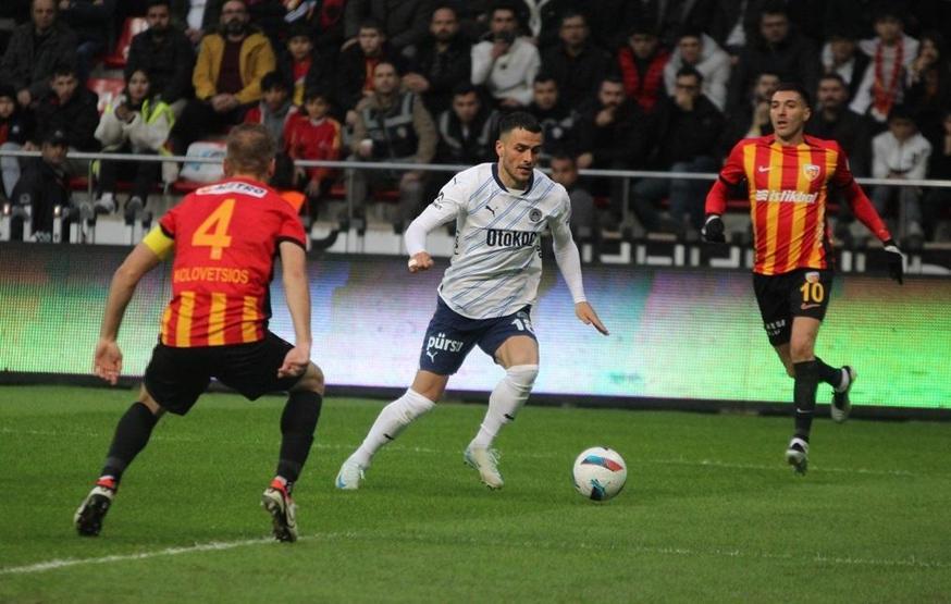 SON DAKİKA | Fenerbahçenin yeni transferi geldiği gibi gidebilir Almanyadan talip çıktı...