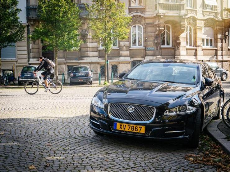 Jaguar, Ferrari, Maserati, Bentley Lüks otomobil logolarının az bilinen hikayeleri ve tasarım sırları