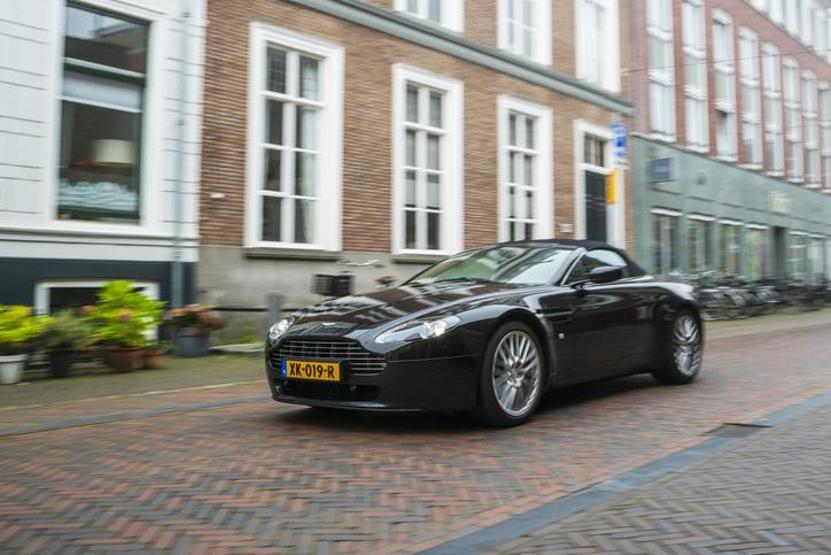 Jaguar, Ferrari, Maserati, Bentley Lüks otomobil logolarının az bilinen hikayeleri ve tasarım sırları