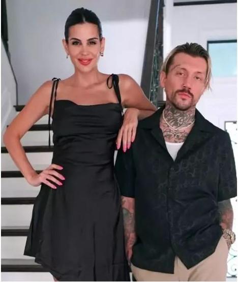 Eylül Öztürk ile 7 yıllık eşi Barış Kenan Özkan boşanıyor SOSYAL MEDYADAN AÇIKLADILAR