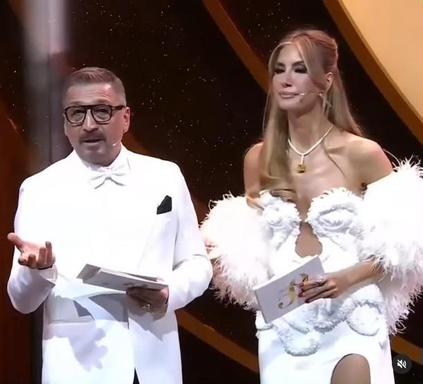 Cem Davrandan ağlatan konuşma: Beni annem böyle yetiştirmedi