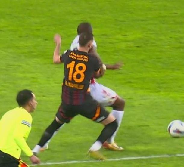 Sivasspor - Galatasaray tartışmalı pozisyonlar | Rey Manaj - Barış Alper Yılmaz pozisyonu için flaş yorum: Rakibin onuru kıran bir hareket, şuursuzluk