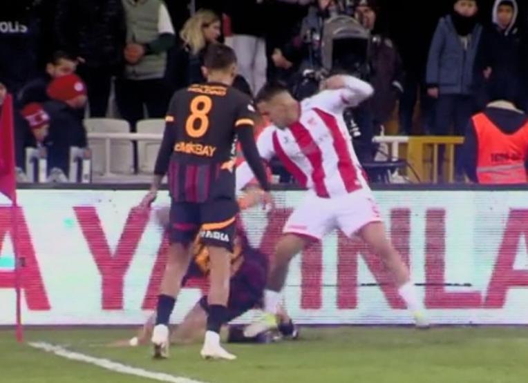 Sivasspor - Galatasaray tartışmalı pozisyonlar | Rey Manaj - Barış Alper Yılmaz pozisyonu için flaş yorum: Rakibin onuru kıran bir hareket, şuursuzluk