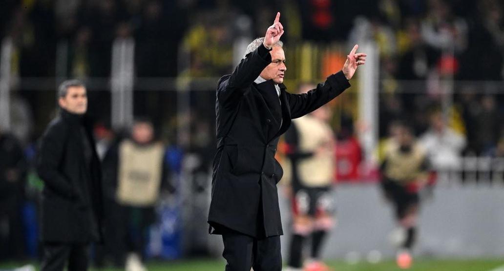 Premier Lig kulübü, Jose Mourinho için 5 milyon euro’yu masaya koydu