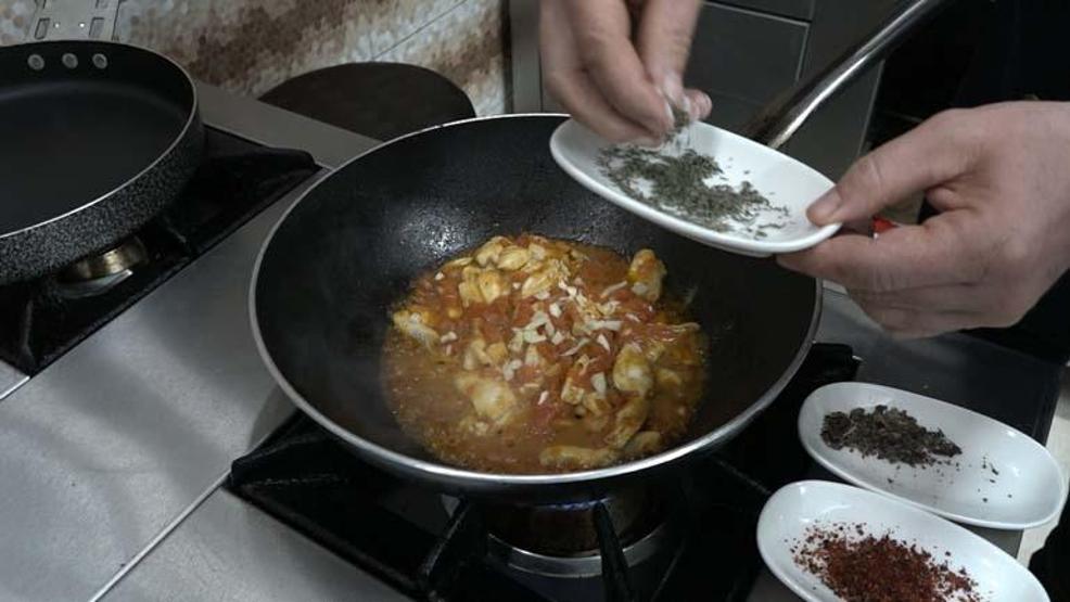 BU DA LEVREKLİ ÇÖKERTME KEBABI Muğlanın çökertme kebabı Rizeye gelince balıklı oldu
