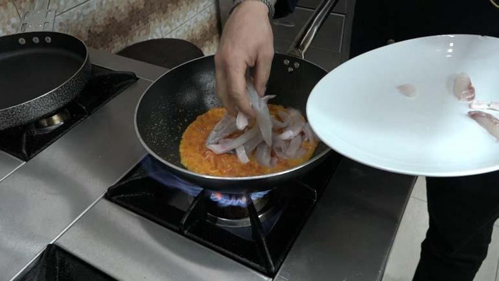 BU DA LEVREKLİ ÇÖKERTME KEBABI Muğlanın çökertme kebabı Rizeye gelince balıklı oldu