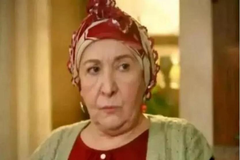 Şener Şenin kardeşine bakın Meğer o da çok ünlü bir oyuncuymuş