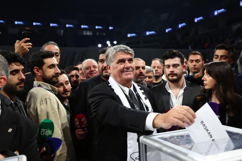 Beşiktaş Başkanı Serdal Adalıdan transfer açıklaması: Ne kadar gerekiyorsa...