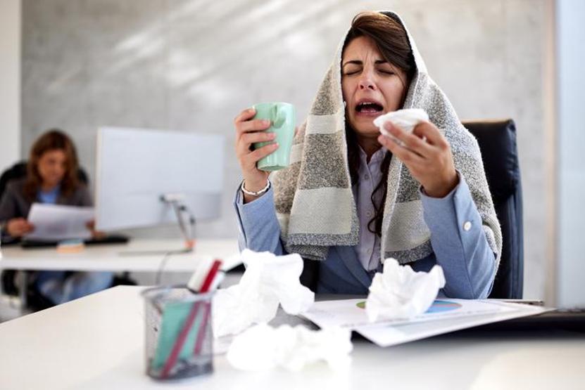 GRİPTEN KORUYAN YÖNTEM 38 derece ve üzeri yüksek ateş, öksürük, burun akıntısı, boğaz ağrısı... Günde 3 kaşık tüketen şifa buluyor