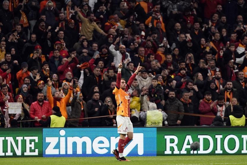 SON DAKİKA | Galatasarayda Yunus Akgünün talebi şoke etti Kriz çıktı...