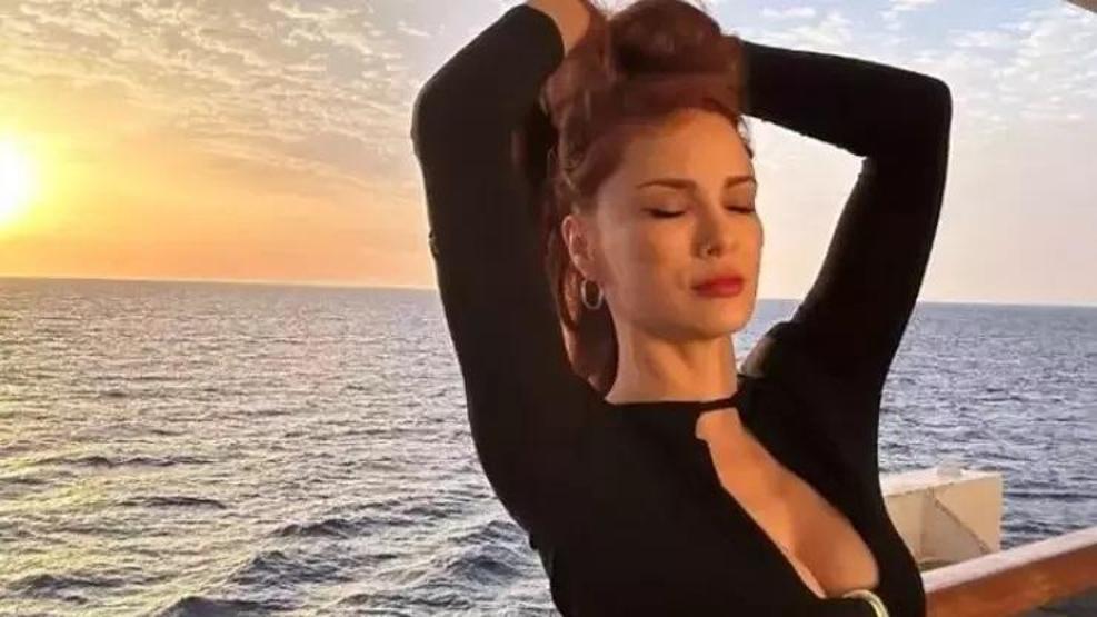 Kim der ki 46 yaşında Mine Tugayın güzellik sırrı 10-15 dakika bekletmek yetiyor, cildi bebek gibi yapıyor