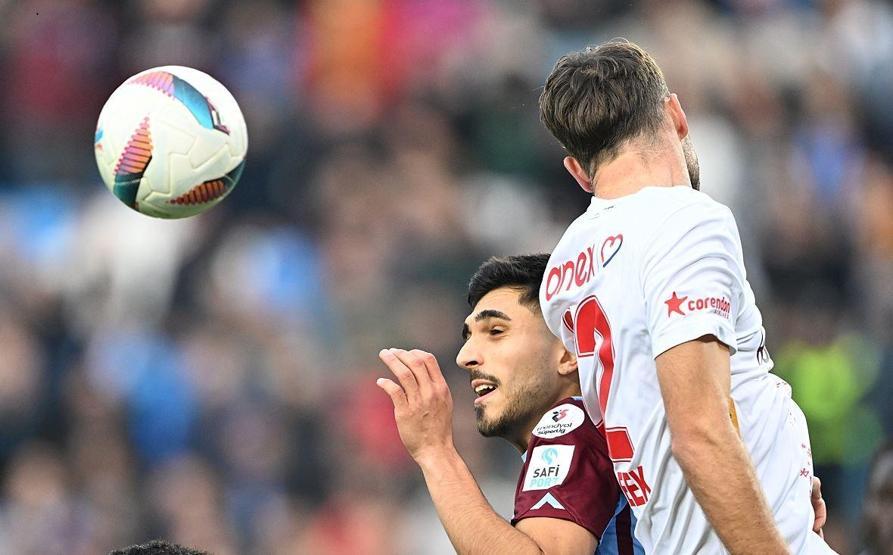Trabzonspor şov yaptı, Antalyaspor’u farklı geçti