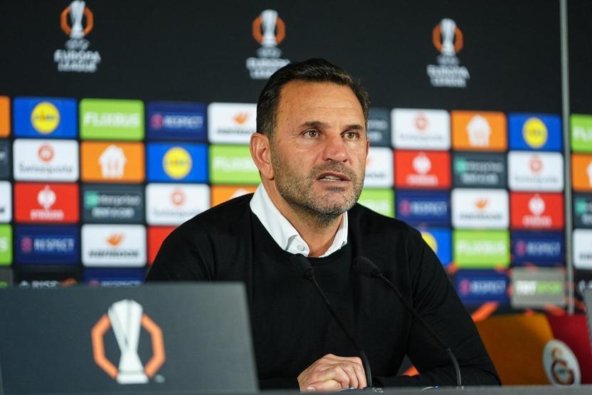 Galatasaray Kaptanı Musleradan şok hareket Taraftarlardan tepki yedikten sonra, Bitti işareti...