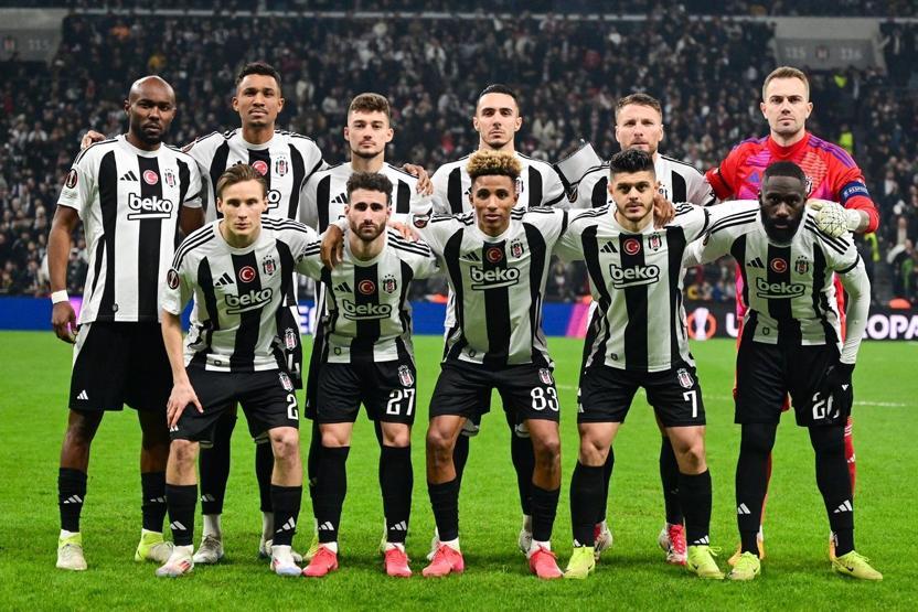 Nihat Kahveciden Beşiktaş sitemi: Madem böyle oynayabiliyordunuz, neden erken havlu attınız