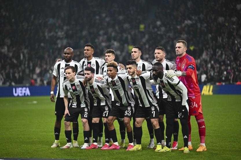 Nihat Kahveciden Beşiktaş sitemi: Madem böyle oynayabiliyordunuz, neden erken havlu attınız