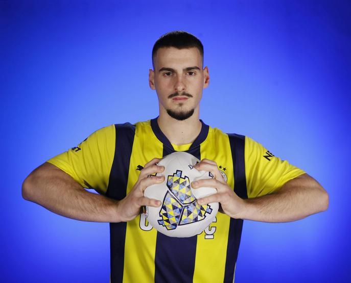 Fenerbahçenin yeni transferi Ognjen Mimovici resmen istediler