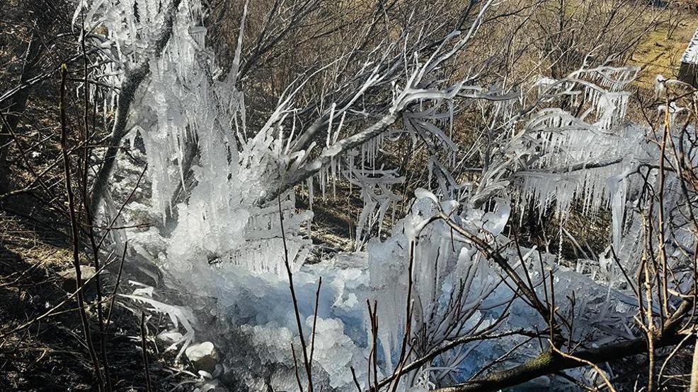 Bir şehir dondu... Ağaçlarda buz sarkıtları oluştu