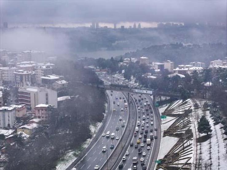 Son Dakika | Beklenen Kar Yağışı Geldi: Beyaz Örtü İstanbula Çok Yakıştı